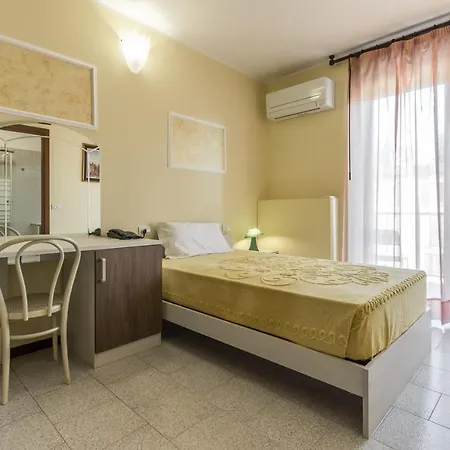 Hotel Maris