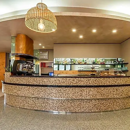 Hotel Maris
